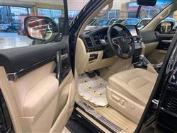 تۆیۆتا لاند کروزەر